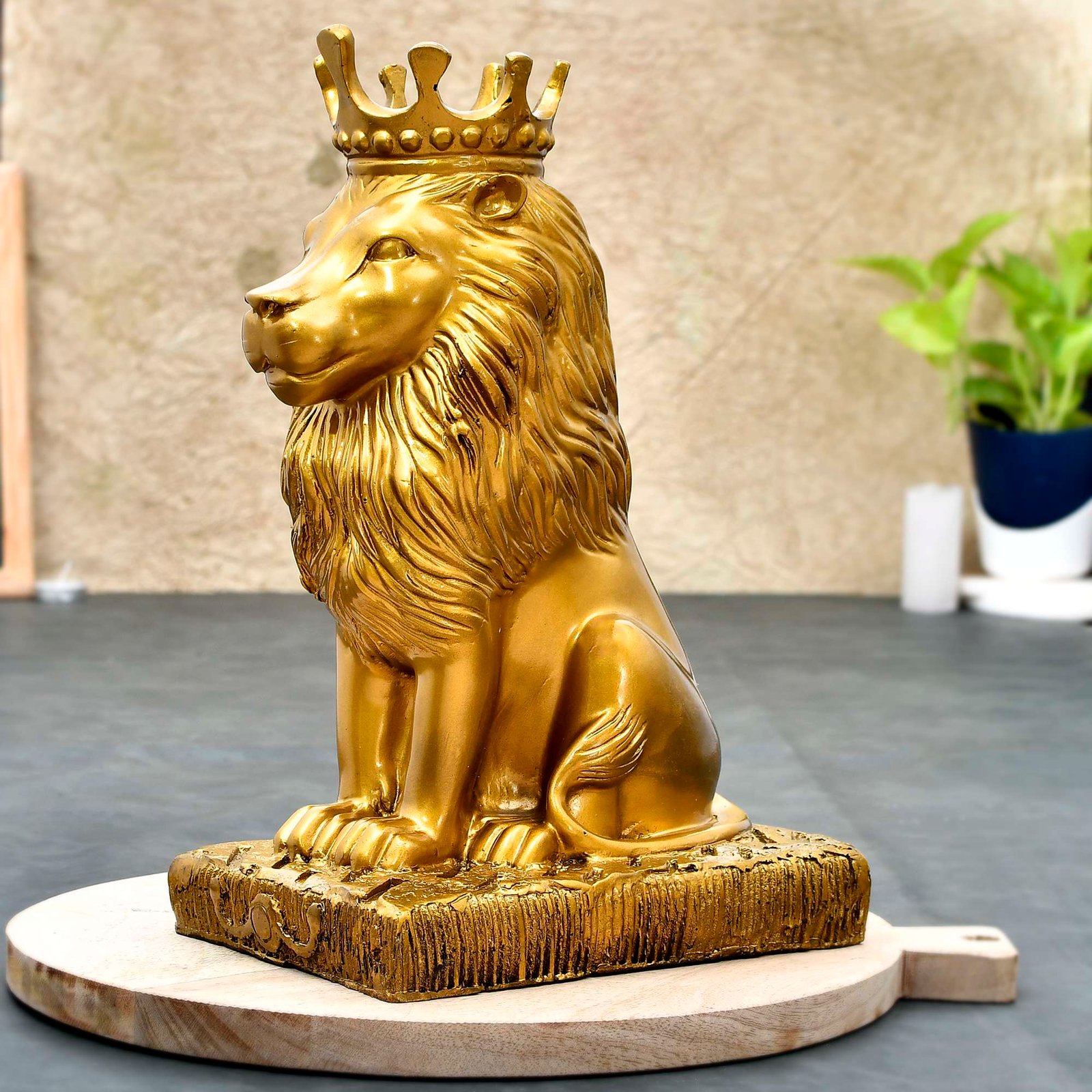 Lion Statue with Crown Sculpture - Image 2